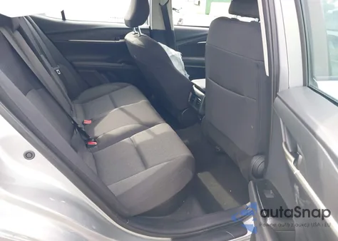 2025 Toyota Camry Le z USA, uszkodzony, nr VIN 4T1DAACK0SU566796